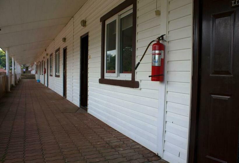 デラックスキャビン, Forest Crest Nature Hotel And Resort Powered By Aston