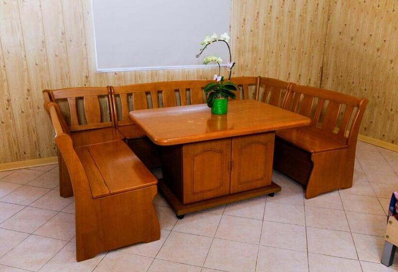 ファミリールーム, Forest Crest Nature Hotel And Resort Powered By Aston