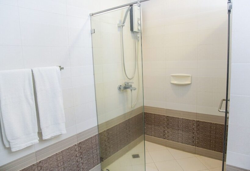 デラックスキャビン, Forest Crest Nature Hotel And Resort Powered By Aston