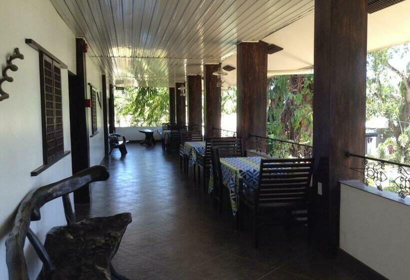 اتاق لوکس, Balay Tuko Garden Inn