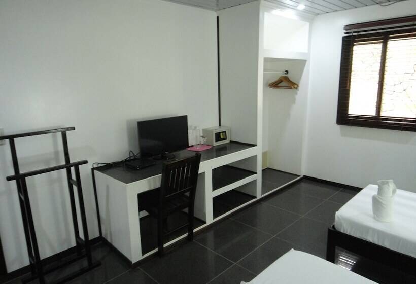 اتاق لوکس, Balay Tuko Garden Inn