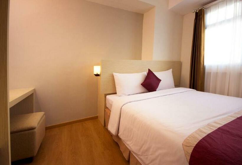 Camera Familiare, Gunawangsa Manyar