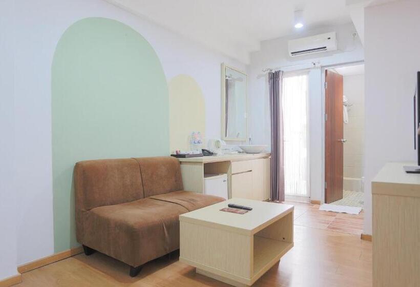 Camera Familiare, Gunawangsa Manyar