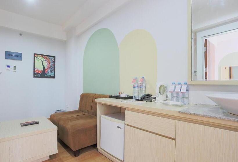 Camera Familiare, Gunawangsa Manyar