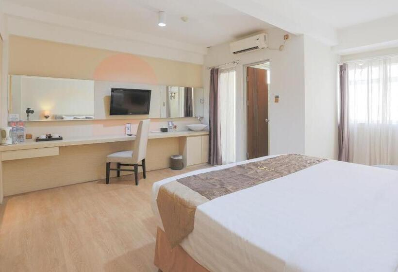 Camera Deluxe Letto King, Gunawangsa Manyar