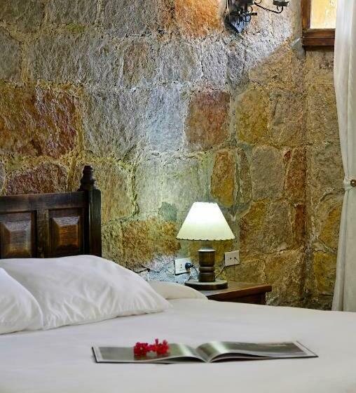 غرفة قياسية ثلاثية, Hacienda El Salitre