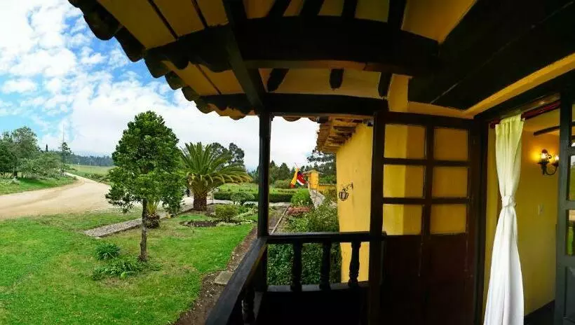 スタンダード4人部屋, Hacienda El Salitre
