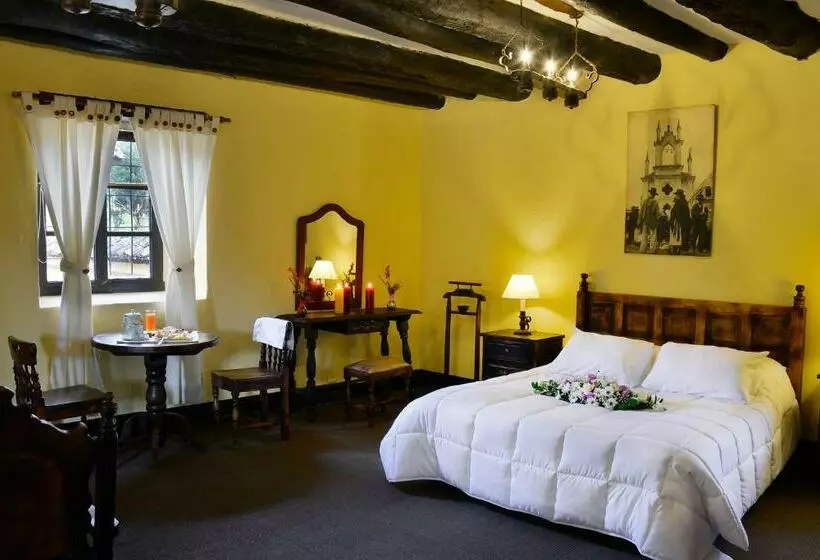 スイート, Hacienda El Salitre