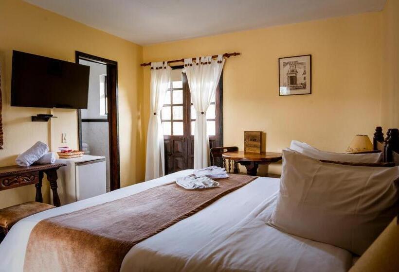 غرفة قياسية, Hacienda El Salitre