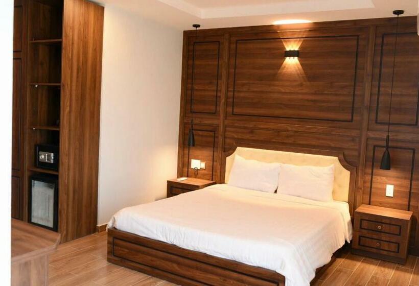 اتاق لوکس با بالکن, Hue Serene Palace