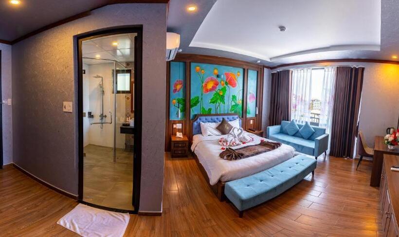 اتاق لوکس با بالکن, Hue Serene Palace