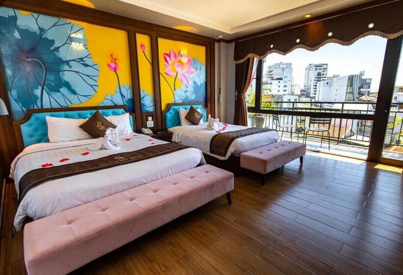 اتاق خانوادگی, Hue Serene Palace