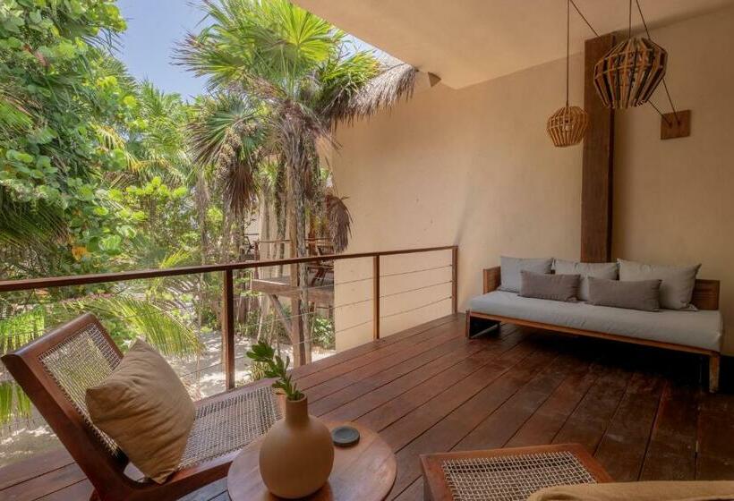 סוויטה נוף לגינה, La Zebra Boutique