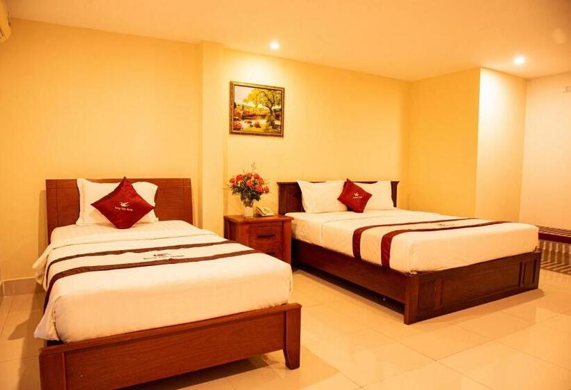 اتاق استاندارد سه نفره, Song Tien