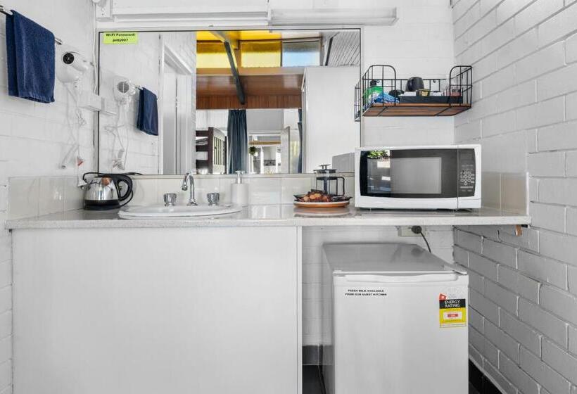 חדר משפחתי, Jetty Motel The Entrance