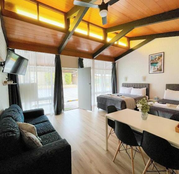 סוויטה משפחתית, Jetty Motel The Entrance