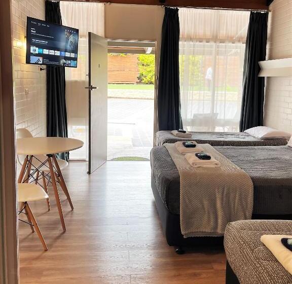 חדר משפחתי נוף לגינה, Jetty Motel The Entrance