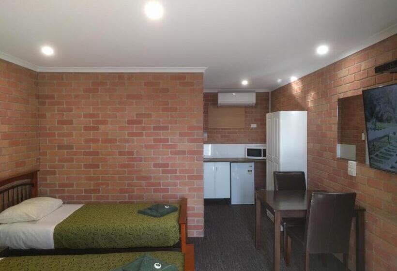 수피리어 룸, Travellers Inn Kaniva