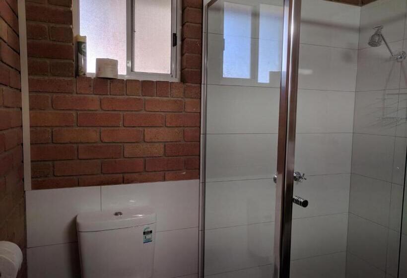 חדר סופריור, Travellers Inn Kaniva