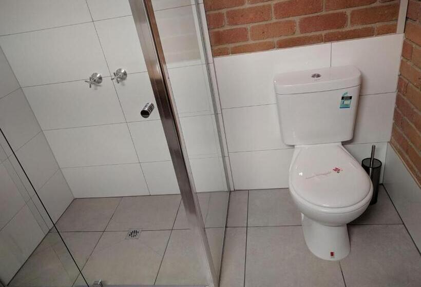 חדר משפתחתי סופריור, Travellers Inn Kaniva