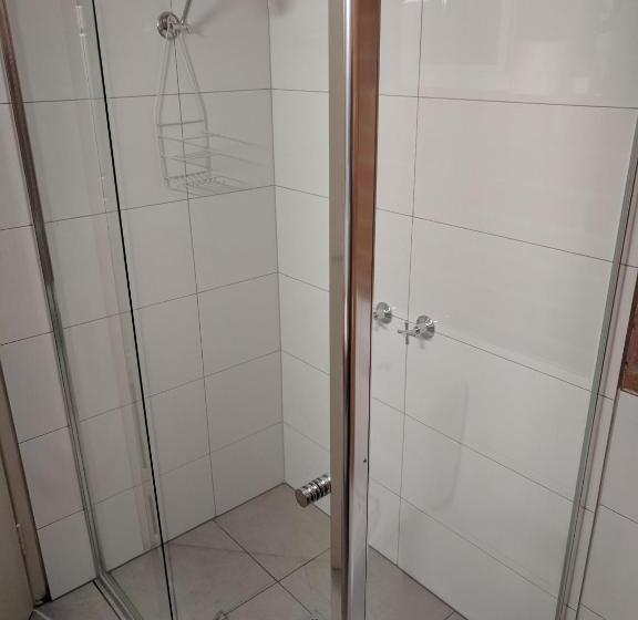 חדר משפתחתי סופריור, Travellers Inn Kaniva