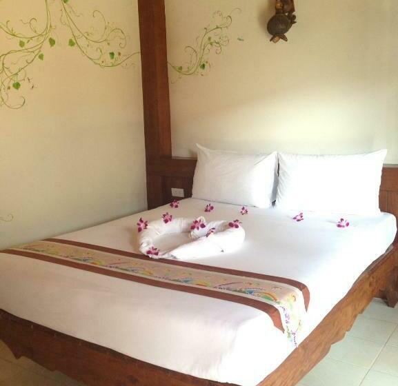 Quarto Estandar, Baan Pakgasri Hideaway