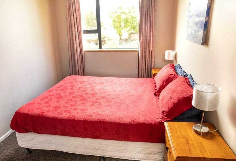 バス共有のスタンダードルーム, Dusky Lodge