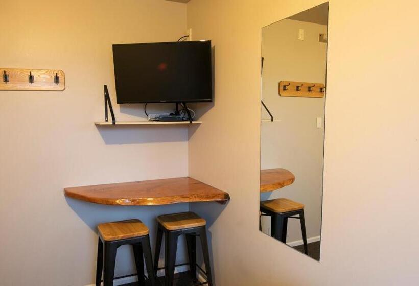 バス共有のスタンダードルーム, Dusky Lodge