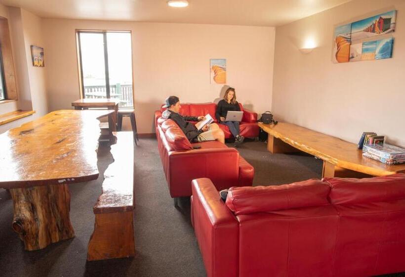 スタンダードルーム, Dusky Lodge