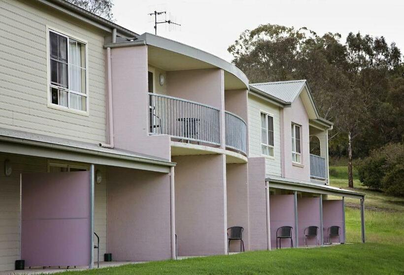 Номер Economy, Bathurst Goldfields Motel At 428 Conrod Straight Mount Panorama