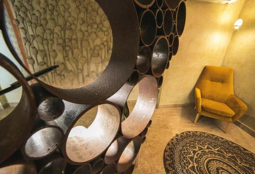 سوییت جونیور, Boutique Patio Del Posadero