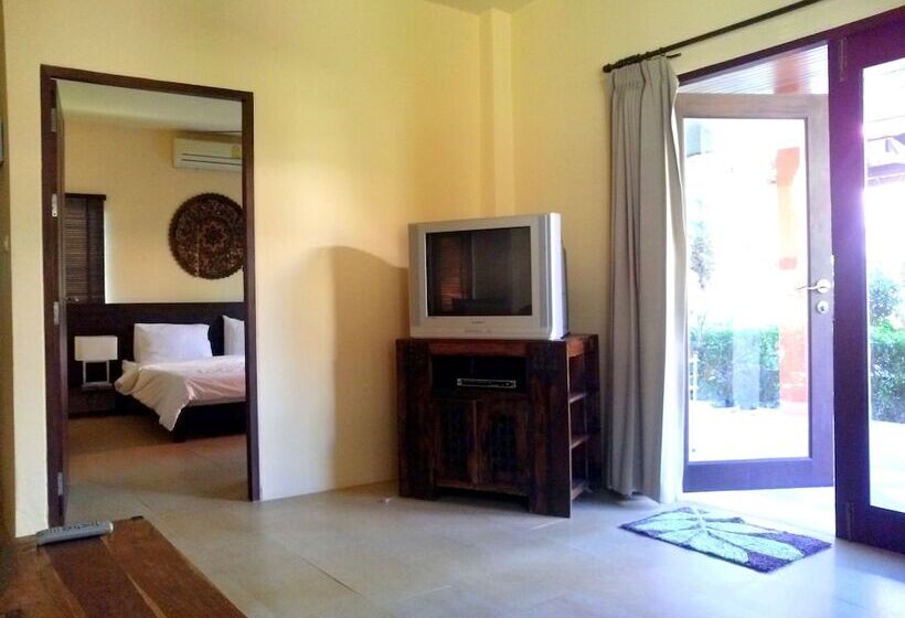 Вилла 2 Спальни, Baan Tropicana