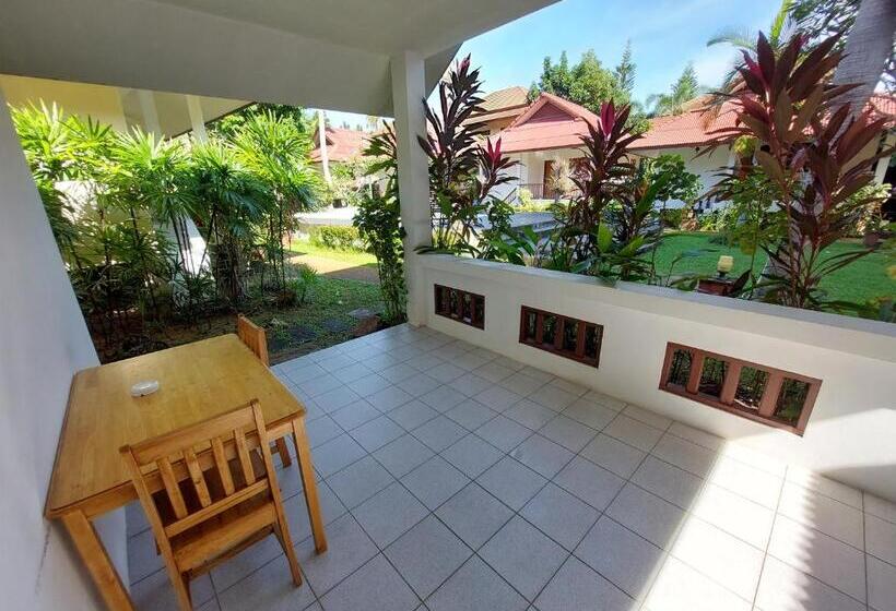 エコノミールーム, Fullmoon House Samui