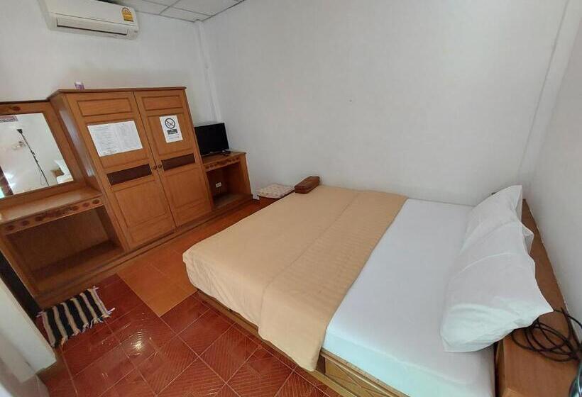 エコノミールーム, Fullmoon House Samui