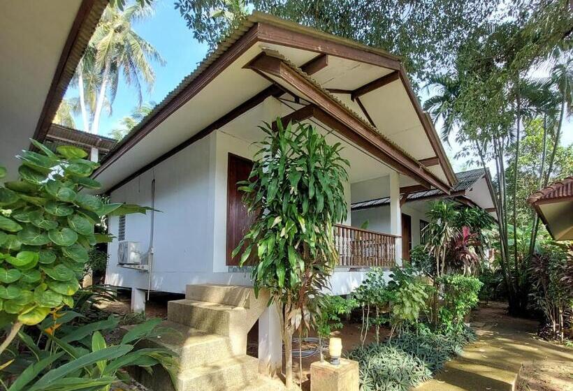 エコノミールーム, Fullmoon House Samui