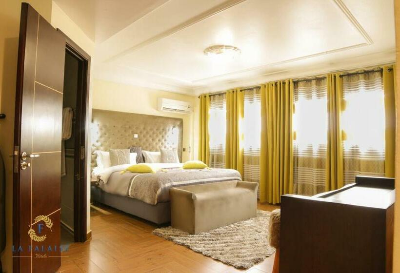 سوییت اجرایی, Hôtel Résidence La Falaise