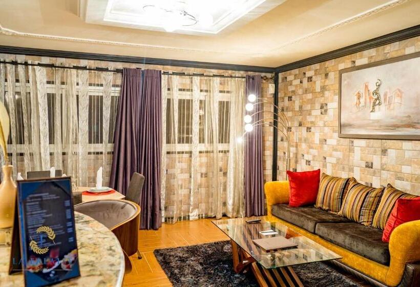 سوییت اجرایی, Hôtel Résidence La Falaise