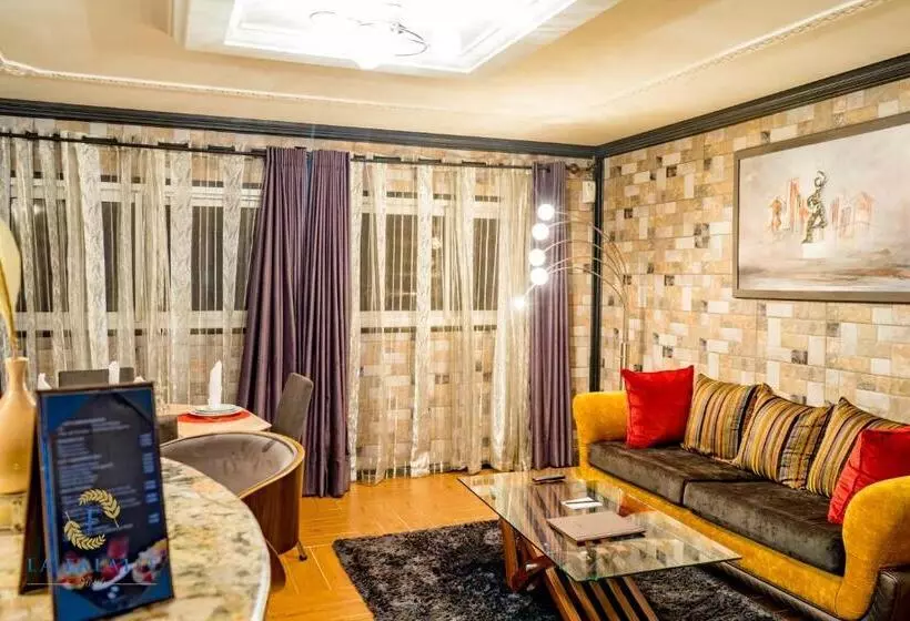 سوییت اجرایی, Hôtel Résidence La Falaise