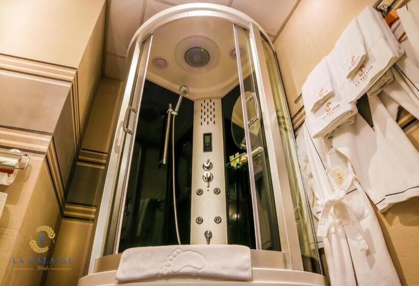 اتاق سوپریور با تخت بزرگ, Hôtel Résidence La Falaise