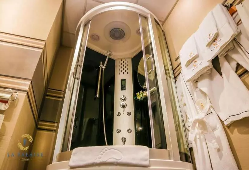 اتاق سوپریور با تخت بزرگ, Hôtel Résidence La Falaise