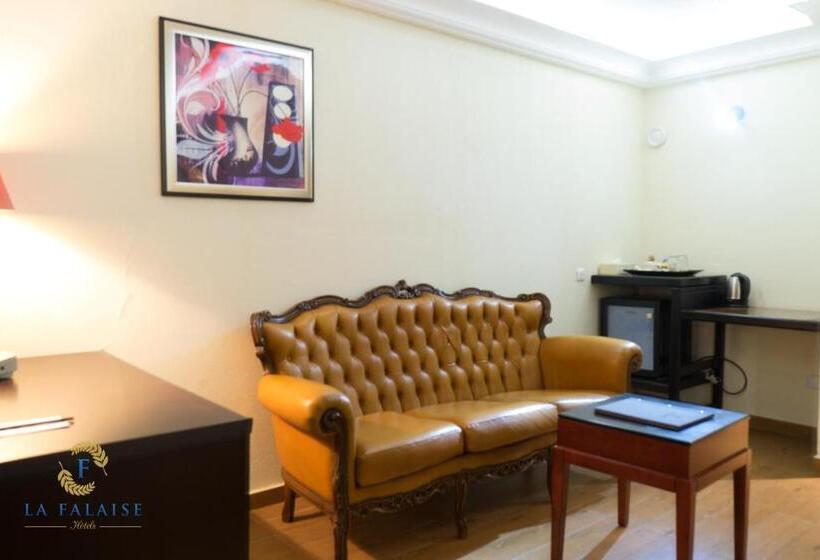 اتاق سوپریور با تخت بزرگ, Hôtel Résidence La Falaise