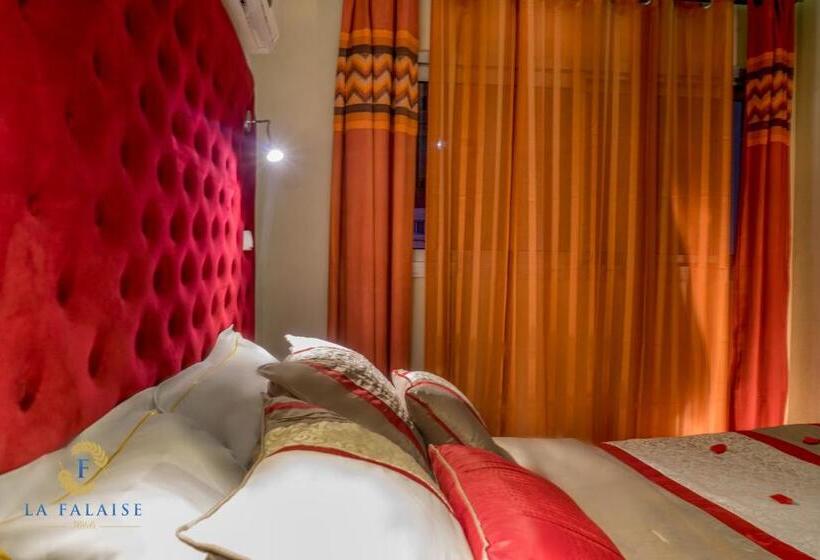 اتاق سوپریور با تخت بزرگ, Hôtel Résidence La Falaise