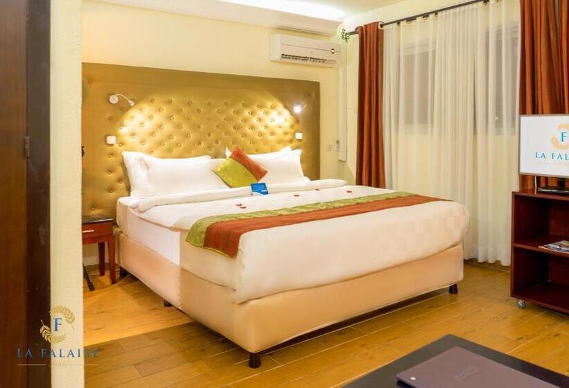 اتاق سوپریور با تخت بزرگ, Hôtel Résidence La Falaise