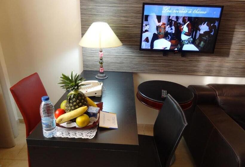 اتاق سوپریور با تخت بزرگ, Hôtel Résidence La Falaise