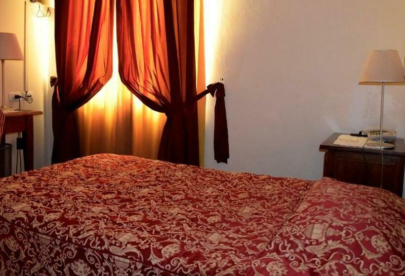 غرفة قياسية فردية, La Torre