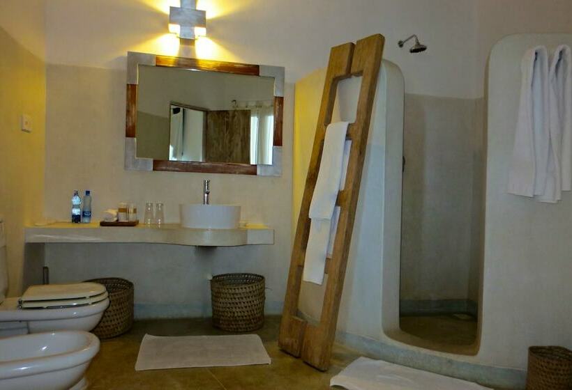 سوییت با چشم‌انداز دریا, Mawe Resort Watamu Boutique