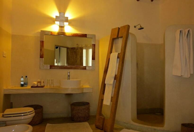 سوییت با چشمانداز دریا, Mawe Resort Watamu Boutique