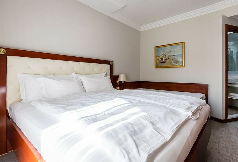 جناح عائلي, Mediterranee Family Hotel & Spa