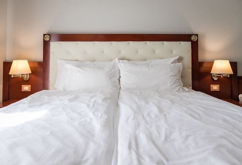 جناح بريميوم, Mediterranee Family Hotel & Spa