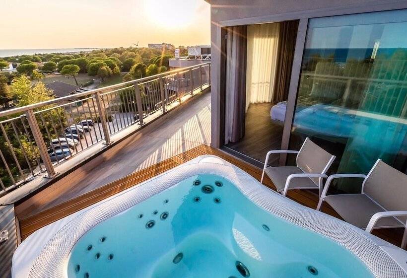 جناح, Mediterranee Family Hotel & Spa